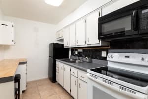 8039 Garden Dr, Seminole, FL 33777, Sold 12/22/22