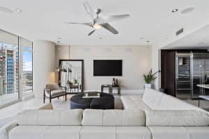 175 1ST ST S #3203, ST PETERSBURG, FL 33701 Sold 06/30/23
