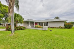 6569 AUGUSTA BLVD, SEMINOLE, FL 33777 Sold 12/27/22