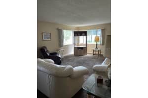 5247 81st St N, St. Petersburg, FL 33709, Sold 12/08/22