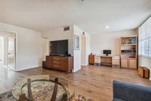 5095 BAY ST NE #107, ST PETERSBURG, FL 33703 Sold 05/17/23