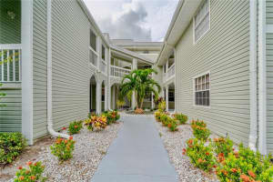 6923 Stonesthrow Cir N, St. Petersburg, FL 33710, Sold 11/29/22