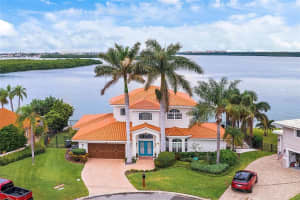 12570 6TH ST E, TREASURE ISLAND, FL 33706 Sold 03/10/23