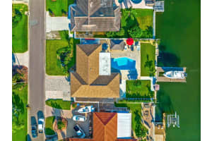 3888 46th Ave S, St. Petersburg, FL 33711, Sold 12/19/22