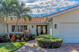2064 MICHIGAN AVE NE, ST PETERSBURG, FL 33703 Sold 12/12/22