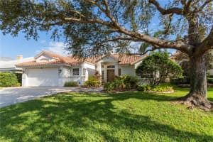 1141 Darlington Oak Dr NE, St. Petersburg, FL 33703, Sold 03/02/23