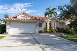 1141 Darlington Oak Dr NE, St. Petersburg, FL 33703, Sold 03/02/23