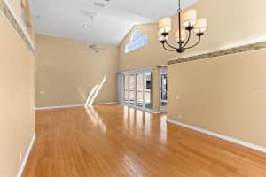 19 CRESCENT PL S, ST PETERSBURG, FL 33711 Sold 04/04/23