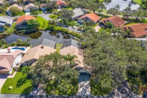 720 WHITE SAND DR NE, ST PETERSBURG, FL 33703 Sold 11/29/22