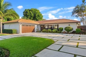 4425 46TH AVE S, ST PETERSBURG, FL 33711 Sold 11/04/22