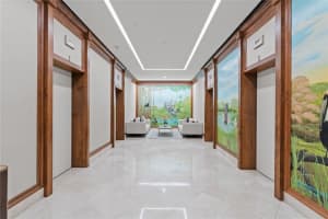1 BEACH DR SE #2112, ST PETERSBURG, FL 33701 Sold 03/14/23