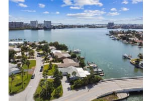 601 79TH CIR S, ST PETERSBURG, FL 33707 Sold 07/17/23