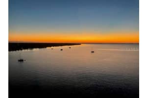 7200 Sunshine Skyway Ln S, St. Petersburg, FL 33711, Sold 03/20/23
