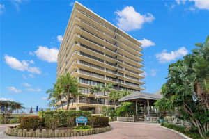 7650 Bayshore Dr, Treasure Island, FL 33706, Sold 12/15/22
