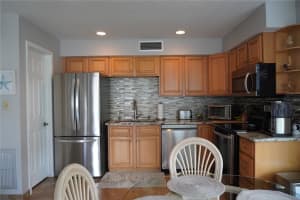4352 TAHITIAN GARDENS CIR #H, HOLIDAY, FL 34691 Sold 12/05/22