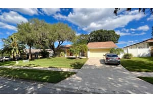 5176 Lake Valencia Boulevard, Palm Harbor, Florida Sold 03/28/23