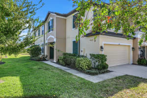 11655 CROWNED SPARROW LN, TAMPA, FL 33626 Sold 01/20/23