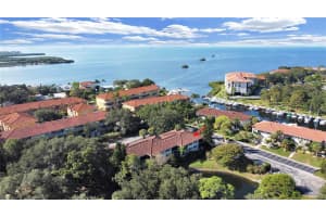 1800 Mariner Drive 11, Tarpon Springs, Florida 34689