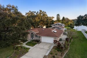 1309 FAIRWAY DR, DUNEDIN, FL 34698 Sold 04/19/23
