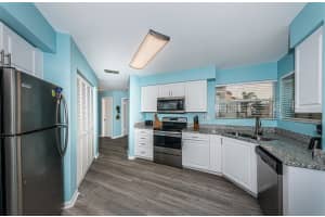6077 Bahia Del Mar Blvd #224, ST PETERSBURG