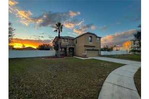 13601 BOTANY BAY CT, RIVERVIEW, FL 33569 Sold 05/12/23