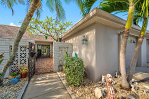 481 BOCA CIEGA POINT BLVD N #481, ST PETERSBURG, FL 33708 Sold 12/16/22