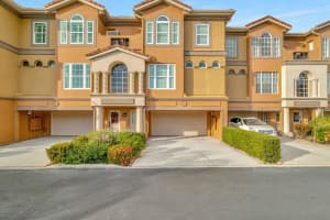1525 Wharfside Dr, Tarpon Springs, FL 34689, Sold 03/16/23
