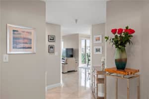 4801 OSPREY DR S #409, ST PETERSBURG, FL 33711 Sold 01/03/23