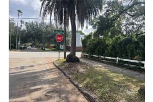 3102 W Fountain Blvd, Tampa, FL 33609, Sold 02/16/23