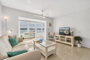 5020 BRITTANY DR S #113, ST PETERSBURG, FL 33715 Sold 12/19/22