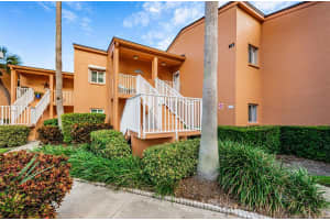 7400 SUNSHINE SKYWAY LN S #118, ST PETERSBURG, FL 33711 Sold 03/27/23