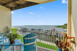 154 Brent Cir, Oldsmar, FL 34677, Sold 03/06/23