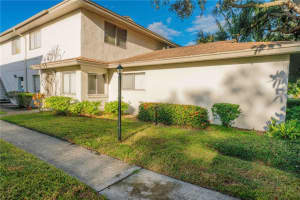 1829 BOUGH AVE #2, CLEARWATER, FL 33760 Sold 02/10/23