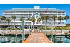 445 HAMDEN DR #404, CLEARWATER BEACH, FL 33767 Sold 01/27/23