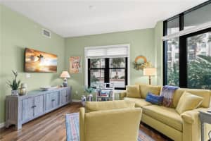 400 4TH AVE S #103, ST PETERSBURG, FL 33701 Sold 07/17/23