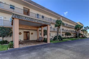 8 GLENCOE PL #208, DUNEDIN, FL 34698 Sold 03/09/23