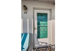 5356 81ST ST N #20, ST PETERSBURG, FL 33709 Sold 02/28/23