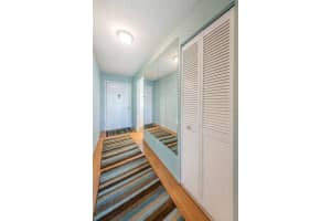 5356 81ST ST N #20, ST PETERSBURG, FL 33709 Sold 02/28/23