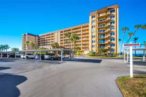 9 HAIG PL #301, DUNEDIN, FL 34698 Sold 01/13/23