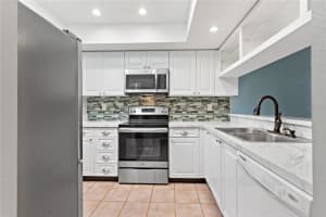 3202 Green Dolphin St, Tarpon Springs, FL 34689, Sold 12/31/22