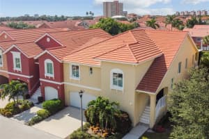 18 FRANKLIN CT S #D, ST PETERSBURG, FL 33711 Sold 03/30/23