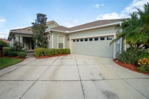 2465 LAUREL GLEN DR, LAKELAND, FL 33803 Sold 12/29/22