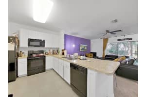 9738 HOUND CHASE DR, GIBSONTON, FL 33534 Sold 04/26/23