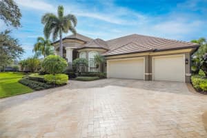 7922 BAYOU CLUB BOULEVARD, LARGO, FL 33777 Sold 08/04/23