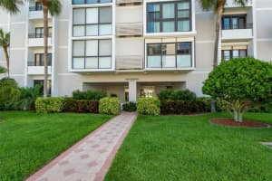 855 BAYWAY BLVD #602, CLEARWATER, FL 33767 Sold 12/29/22