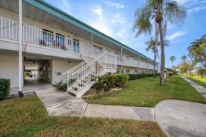5217 81ST ST N #22, ST PETERSBURG, FL 33709 Sold 04/21/23