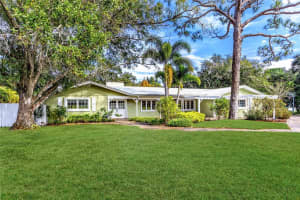 1941 SADDLE HILL RD S, DUNEDIN, FL 34698 Sold 04/08/23