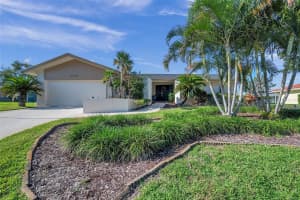 2226 SNEAD AVE, DUNEDIN, FL 34698 Sold 01/23/23
