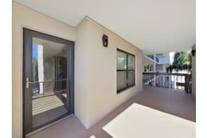 1806 MARINER DR #211, TARPON SPRINGS, FL 34689 Sold 03/23/23
