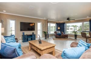 213 FERNWOOD CIR #213, SEMINOLE, FL 33777 Sold 01/26/23